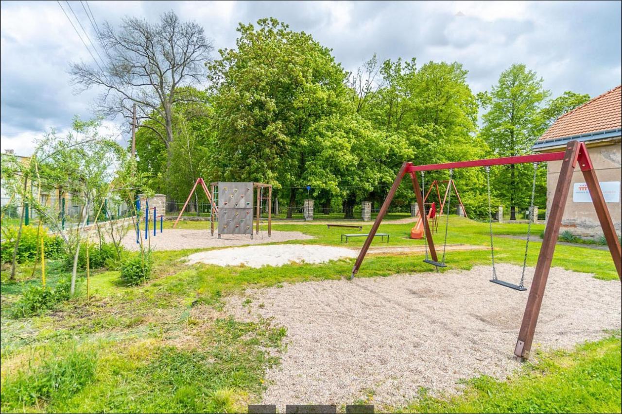 Apartmany Monastery Suites Zirec Dvůr Králové nad Labem Dış mekan fotoğraf