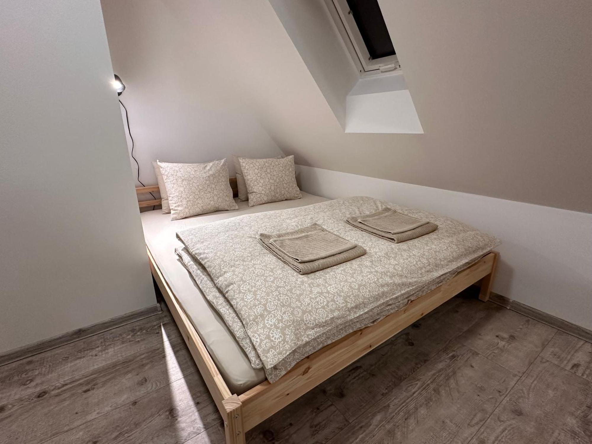 Apartmany Monastery Suites Zirec Dvůr Králové nad Labem Dış mekan fotoğraf